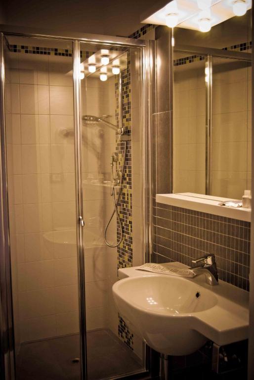 Hotel Star 3*